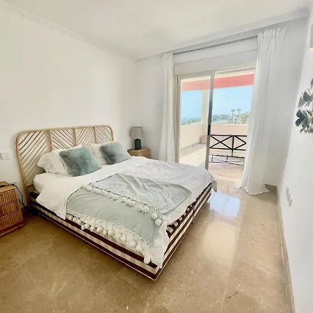 2 Bedrooms, 5 Min To Puerto Banus,