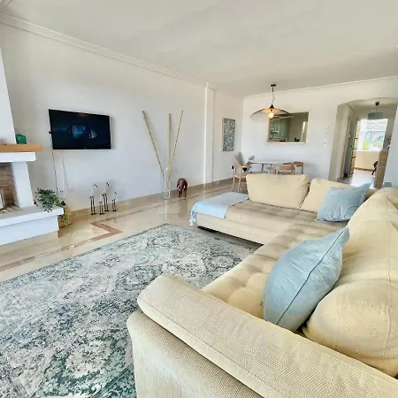 2 Bedrooms, 5 Min To Puerto Banus, * Marbella